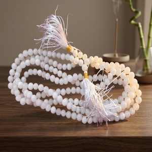 Collier de prière Jap Mala fait main en agate ronde, 108 perles, blanc poli, thème bouddhiste, pierre de cristal - Product Image 1