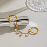 Bagues géométriques minimalistes à double anneau pour femme, étanches, en acier inoxydable plaqué or 18 carats, avec chaînes à pampilles et zircons