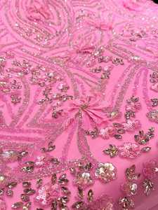 Tissu brodé perlé avec strass pour robes, dentelle faite à la main, textile haut de gamme pour robes de soirée et tenues de mariée - Product Image 2