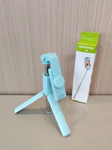 Điện thoại di động cầm tay mini với ánh sáng từ xa bên ngoài Selfie Stick bảng chân máy đẹp không có ánh sáng - Product Image 4
