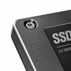 PM893 MZ7L3960HCJR-00B7C 960 Go Disque SSD interne SATA 6 Gb/s 2,5 pouces pour serveur d'entreprise et centre de données - Product Image 6