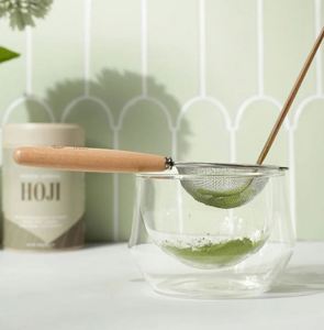 Tamis à matcha en acier inoxydable écologique avec manche en bois, passoire multifonction pour jus et farine, tamis à mailles fines, compatible lave-vaisselle et four - Product Image 4