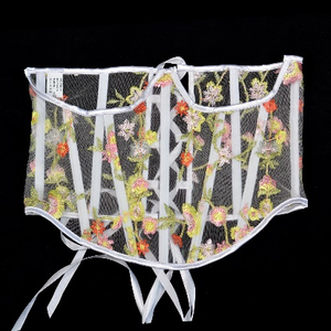 Delicado corsé de malla con bordado y cordones para niñas, ideal para el verano y uso diario. - Product Image 6
