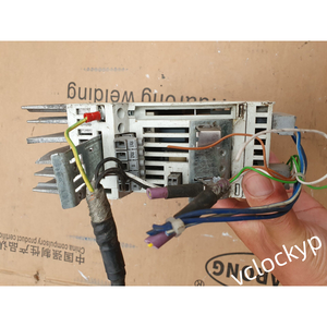 อินเวอร์เตอร์ Lenze E84AVSCE7512SX0 รุ่นใหม่หนึ่งตัว - Product Image 2