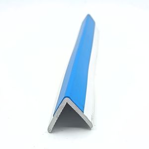 <span class=keywords><strong>Bande</strong></span> de protection d'escalier en PVC <span class=keywords><strong>antidérapante</strong></span> <span class=keywords><strong>autocollante</strong></span> en forme de L, service de découpe et de personnalisation de la couleur, <span class=keywords><strong>bande</strong></span> de protection d'escalier résistante à l'usure - Product Image 1