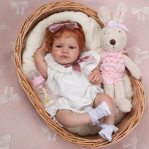 Poupée de mode en vinyle de 17 pouces, bébé réaliste <span class=keywords><strong>reborn</strong></span> aux cheveux roux et aux yeux ouverts, joli cadeau d'anniversaire pour <span class=keywords><strong>les</strong></span> filles de 3 ans et plus - Product Image 3
