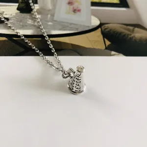 Vente en gros Cheer collier corne de plomb bijoux de chaîne CHEER pour femmes filles