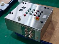 Armoire de distribution électrique SS304 IP66 380V 63A en acier inoxydable avec presse-étoupes pour projets industriels