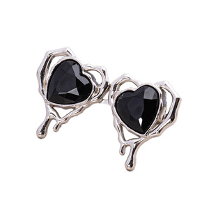 Boucle de taille en strass en forme de cœur, détachable, sans clou, sans couture, en métal, pour affiner la taille - Product Image 2
