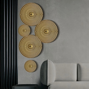 Décoration murale ronde dorée de luxe en métal suspendu, disque irrégulier en fer forgé, Style rétro tendance, décoration de maison, pendentifs muraux - Product Image 2