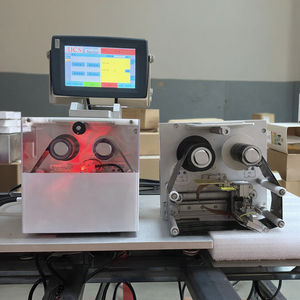 Impresora de Transferencia Térmica Neumática UCS TTO para Máquinas de Embalaje de Papel con Codificación Automática de Lotes - Product Image 2