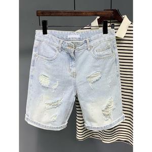 Shorts de Mezclilla para Hombre, Estilo Casual de Verano, Clásicos, Versátiles, con Agujeros, Borde de Piel Desgarrada, Corte Recto - Product Image 1