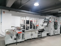Nueva Máquina de Serigrafía Plana Multifuncional UV Totalmente Automática de Alta Precisión para Película de PVC Comercial Autoadhesiva