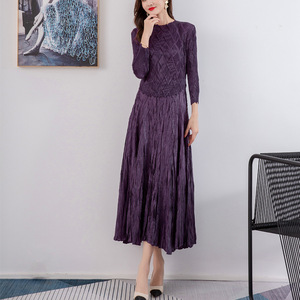 2025 mới Miyake xếp li của phụ nữ <span class=keywords><strong>Midi</strong></span> váy-mock cổ 3/4 tay áo kết cấu thanh lịch phong cách giản dị chống nhăn một kích thước - Product Image 1