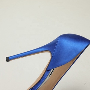 Splendidi <span class=keywords><strong>Tacchi</strong></span> a Spillo con Plateau in Raso Blu Reale e <span class=keywords><strong>Piume</strong></span> di Pavone, Scarpe da Sera Retrò di Lusso Stile Regina - Product Image 6