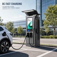 Nouveau chargeur EV commercial DC 120 kW CCS2 à double connecteur avec écran publicitaire, câble de 5 mètres / personnalisable