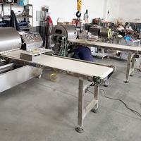 Machine de fabrication de rouleaux de ressorts à gaz entièrement automatique Machine à fabriquer des rouleaux d'oeufs Lumpia Prix de la machine à emballer