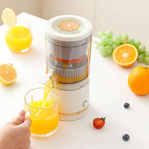 Presse-agrumes portable rechargeable par mini USB pour oranges et citrons frais, idéal pour une personne - Product Image 2