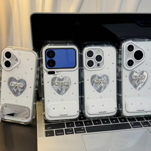 Funda Protectora para iPhone 16/17 Pro, Diseño de Corazón Hueco con Plumas, Lazo de Diamantes Brillantes, Soporte, Protección Completa y Antigolpes - Product Image 5