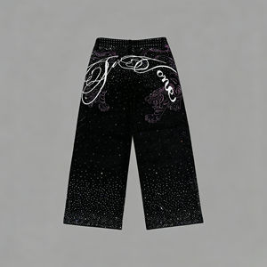 Fornecedor de <span class=keywords><strong>Jeans</strong></span> XJYD, <span class=keywords><strong>Jeans</strong></span> Masculinos Personalizados de Streetwear, <span class=keywords><strong>Jeans</strong></span> de Perna Larga Empilhados, <span class=keywords><strong>Denim</strong></span> com Brilho de Diamante e Strass, <span class=keywords><strong>Jeans</strong></span> Oversized Y2k - Product Image 2