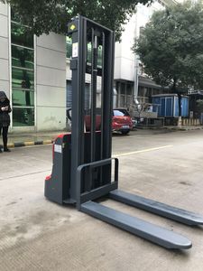 WELIFTRICH ES-16BS 1.5ton 1500kg Electric Stacker Bais Operation Electric Pallet Stacker 48V Battery Factory - Product Image 6