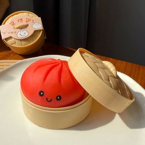 ของเล่นบีบสควิชชี่รูปเกี๊ยวยักษ์นุ่มนิ่มน่ารัก วัสดุ EVA สำหรับเด็ก บรรจุแยกชิ้น เป็นของขวัญ - Product Image 4