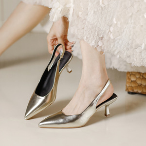 Chaussures élégantes pour femmes, dorées et argentées, fines, couleur unie, à bout pointu, avec talon ouvert, confortables, tendance mode été-automne, en PU - Product Image 2