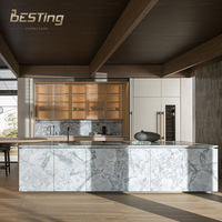 Cuisine modulaire en bois de chêne teinté moderne Villa de Copenhague, îlot en résine de pierre calcaire en acier inoxydable, prêt à l'emploi