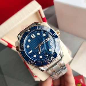 Orologio di Lusso Premium Omega, Movimento Meccanico Automatico, Vetro Zaffiro, Cinturino in Oro, Indicatori Orari Luminosi - Product Image 1