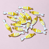 Acier inoxydable PVD sans ternissement plaqué or 18 carats émail animal couleur poisson breloques pendentifs bijoux pendentifs
