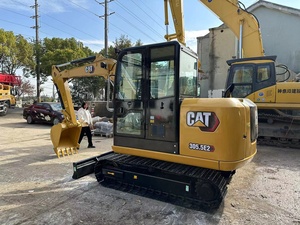 Mini-excavatrice CAT 305.5E2, 3 tonnes, excavatrice hydraulique sur chenilles avec godet de terrassement d'une capacité de 0,12 m³ - Product Image 4