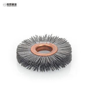 แปรงขัดเงาทรงกระบอกแบบยืดหยุ่นสำหรับขัดเครื่องยนต์ แปรงขัดทรงกระบอกแบบลูกบอลสำหรับทำความสะอาดท่อ จากโรงงาน - Product Image 2