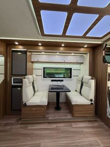 Autocaravane familiale personnalisable Byd à longue autonomie et forte puissance - Product Image 5