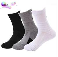 Chaussettes de basket-ball respirantes de haute qualité OEM Chaussettes d'athlétisme colorées à la cheville Chaussettes de sport personnalisées à quantité minimale de commande basse