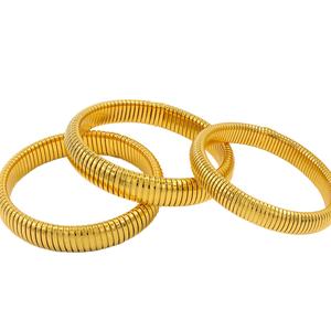 High Quality Wholesale 18K Gold Plated <b>Stainless</b> <b>Steel</b> Chunky <b>Bangles</b> Stripe Stretch Circle Wide Retractable Bracelets for Women - Product Image 1