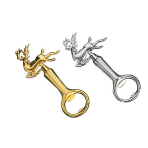 Abridor de Botellas Flying Deer de Aleación de Zinc Dorado, Regalo Navideño, Herramienta Novedosa - Product Image 3
