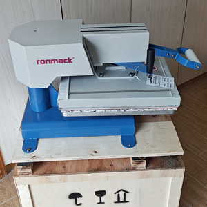 เครื่องรีดแบบหมุนด้วยลม RONMACK RM-C แบบแมนนวล พร้อมระบบถ่ายเทความร้อน - Product Image 2