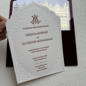 Juego de Tarjetas de Invitación de Boda de Lujo con Diseño Floral, Impresas en Letterpress y Troqueladas, Tarjeta de Felicitación Personalizada, Invitación en Forma de Arco, Papel Kraft Personalizado - Product Image 1