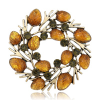 Broche vintage en forme de pomme de pin et de gland en alliage et cristal, épingle de revers pour costume et manteau, accessoires de mode automne, broches pour femmes
