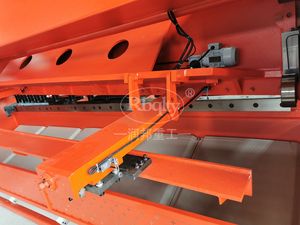 Cizalla de guillotina CNC hidráulica completamente automática de servicio pesado para corte de metales industrial - Product Image 2