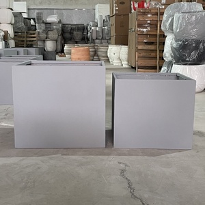 Pots en fibre de verre de panier de fleur européen d'usine, grands pots de fleurs d'intérieur extérieurs pour l'hôtel, boîte de planteur de <span class=keywords><strong>pot</strong></span> de plancher de lumière forte - Product Image 4