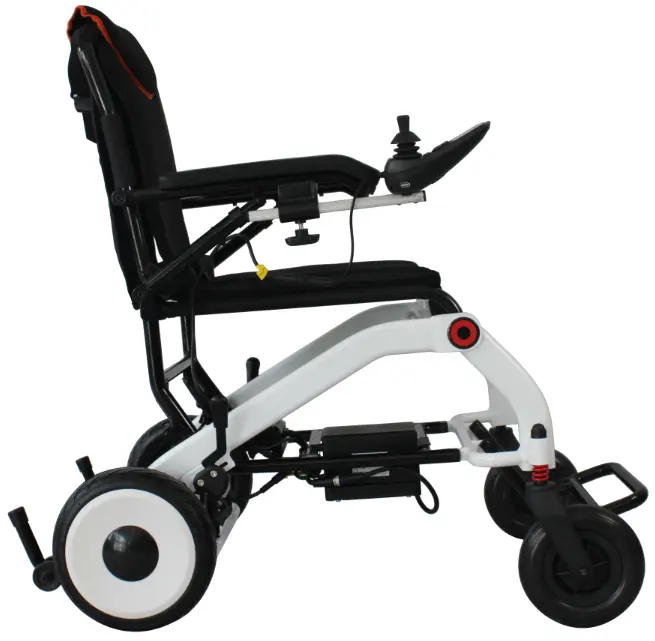 가장 새로운 호화스러운 힘 휠체어 모터 모든 지형을 위한 전기 연장자 스쿠터 4 바퀴 8 km/h