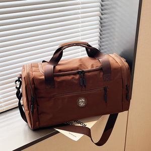 Sac de voyage de grande capacité de style européen, élégant, multi-poches, résistant à l'eau, imperméable - Product Image 5