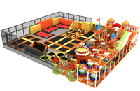 Parc de trampolines intérieur commercial personnalisé avec rembourrage souple, parcours de jeux multiples et équipement de jeu pour centre commercial