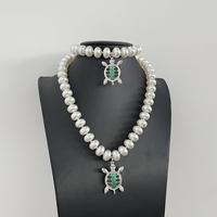 Bijoux de la sororité Iota Phi Lambda, bracelet et collier avec breloque en émail vert, imitation perles, cadeau pour femmes, mariages et fêtes