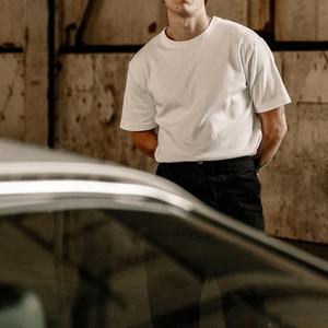 Camiseta de Algodón Orgánico de 300 g/m², Diseño de Una Pieza con Hombros Caídos, Corte Holgado, para Verano, Venta al Por Mayor - Product Image 5