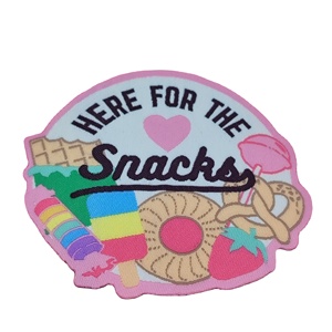 T-shirt de marque en promotion avec patchs tissés surdimensionnés, badges tissés à la machine pour vêtements et chapeaux élégants avec patch logo personnalisé - Product Image 2