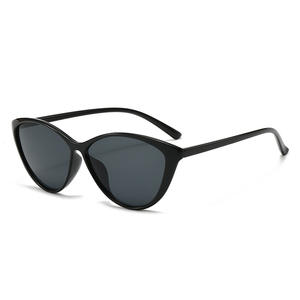 แว่นกันแดดทรงแคทอายสำหรับผู้หญิง กำลังฮิตใน TikTok ป้องกันรังสียูวี 400 กรอบพีซีแบบเต็มขอบ รุ่น 3 รุ่น YC836 F3 - Product Image 4