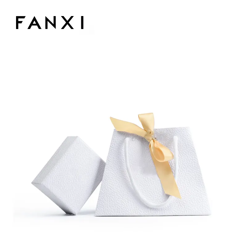FANXI مصنع المجوهرات المصنوعة يدويا كيس ورق التغليف مربع مجموعة