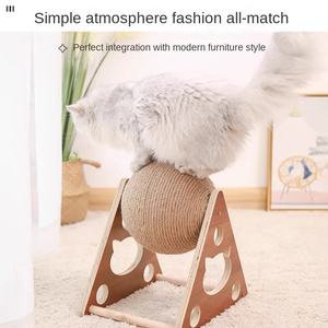 Giocattolo per Gatti con Pallina Graffiante in Legno dal Design Minimalista, Rivestito in Sisal, Interattivo, Rotante e Robusto per la Cura delle Unghie - Product Image 4
